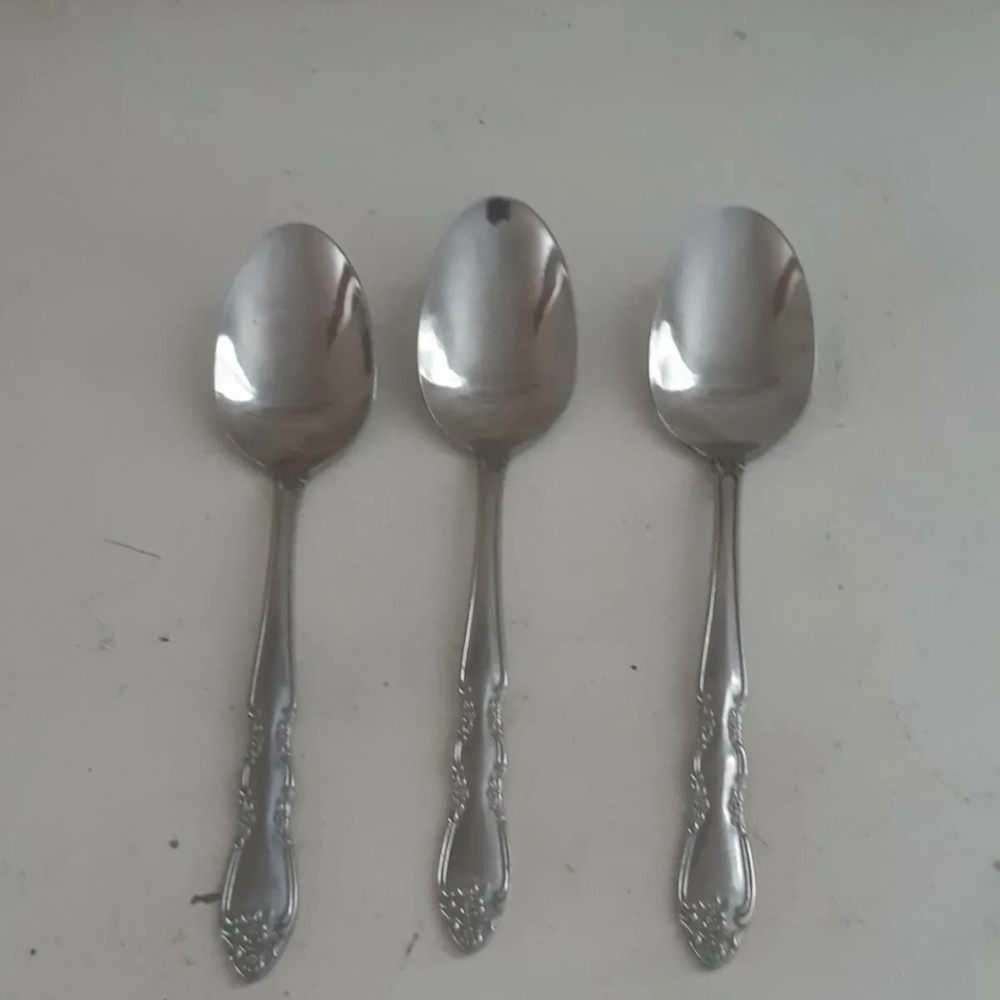 Vintage Lot Of 8 Forks Duchess Stainless. In very good condition